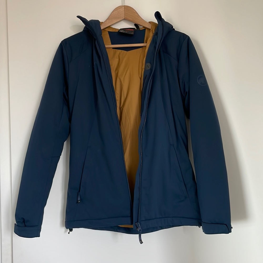 Mammut jacket hiking waterproof